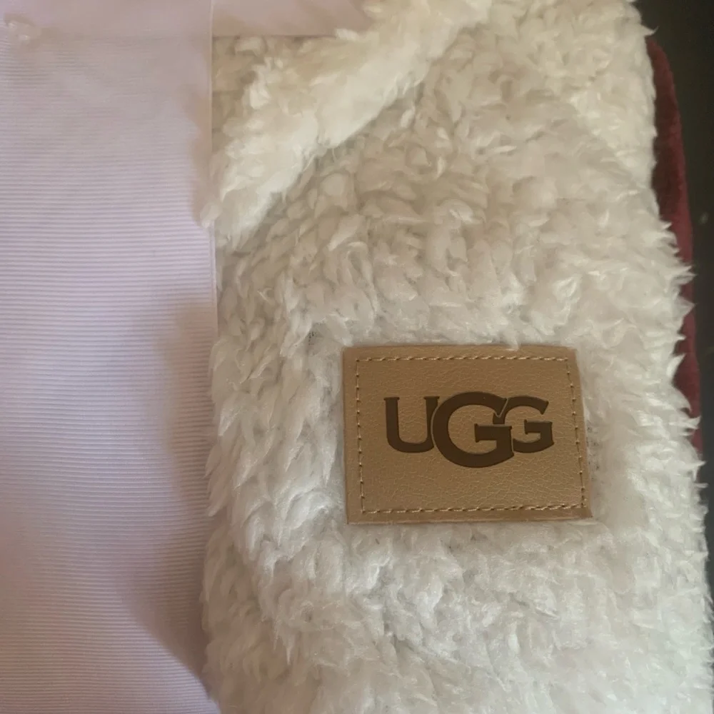 UGG choosing sides